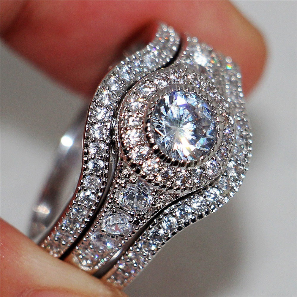 Luxury White Round AAA Zircon Ring Set