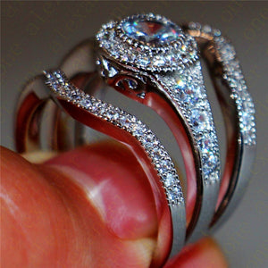 Luxury White Round AAA Zircon Ring Set