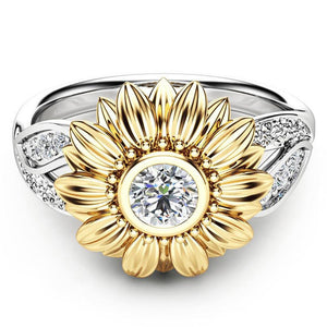 EXQUISITE SILVER CRYSTAL SUNFLOWER RING