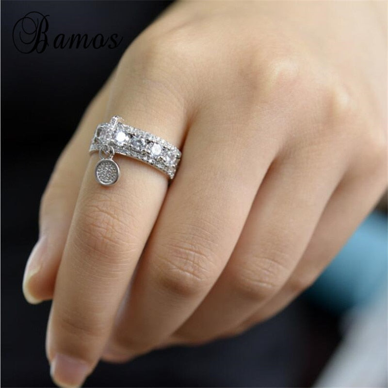 Luxury White Zircon Engagement Ring