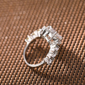 Charm round large crystal ring